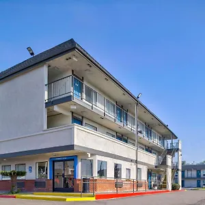 Hotel 6-anaheim, Ca - Fullerton East
